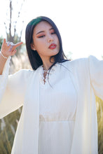 Load image into Gallery viewer, Pleated Off-white Abaya