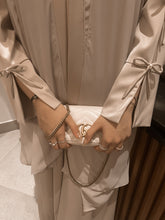 Load image into Gallery viewer, Bows Abaya in Beige
